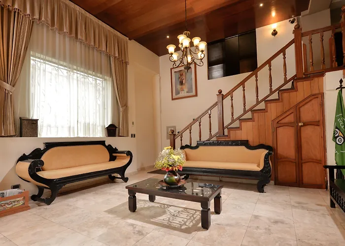 Ruinas Hotel 3*