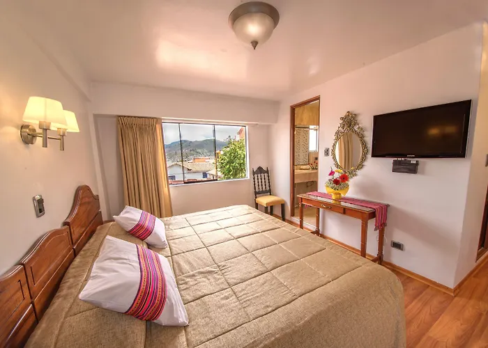 Ruinas Hotel 3*