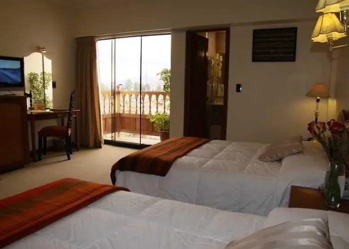 Hotel Ruinas 3*