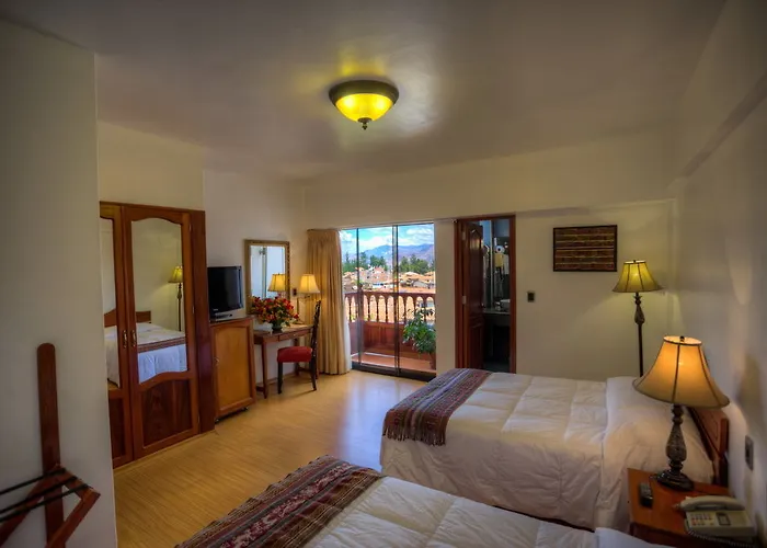 Ruinas Hotel